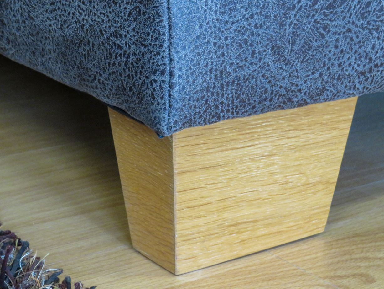 Stanley U alakú ülőgarnitúra, Taurus Grau szövet, tölgy láb, vendégággyal, tárolóval, fiókkal, relax funkcióval, 2 db fejtámlával, 313x235x167 cm